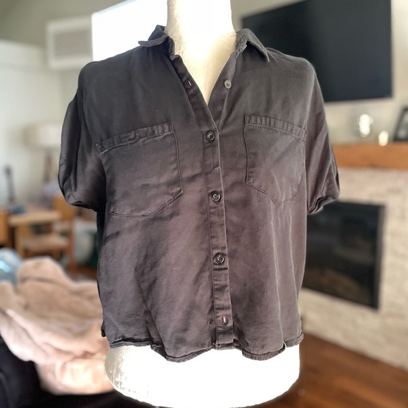 Thread & Supply button up crop - Picture 1 of 3